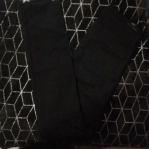 Black skinny jeans with lots of stretch